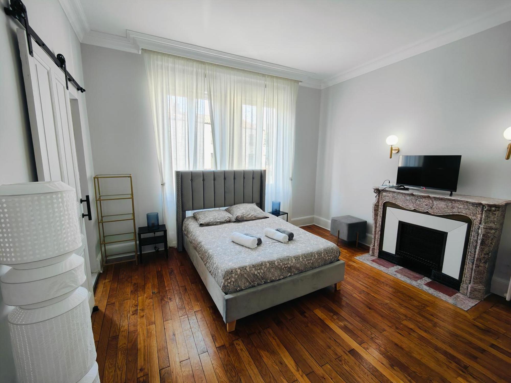 Self-Checkin Town House - Rooms To Rent In A Beautiful Modern Town House - Not A Hotel - Location De Chambres Avec Arrivee En Autonomie - Extra Fee For Sheets And Towels - Private Parking - Check Your Plateform Inbox And Follow Check-In Instructions Saint-Romain-en-Gal Eksteriør billede