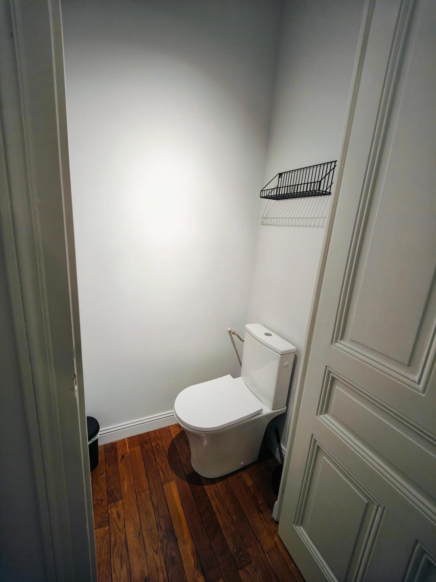 Self-Checkin Town House - Rooms To Rent In A Beautiful Modern Town House - Not A Hotel - Location De Chambres Avec Arrivee En Autonomie - Extra Fee For Sheets And Towels - Private Parking - Check Your Plateform Inbox And Follow Check-In Instructions Saint-Romain-en-Gal Eksteriør billede