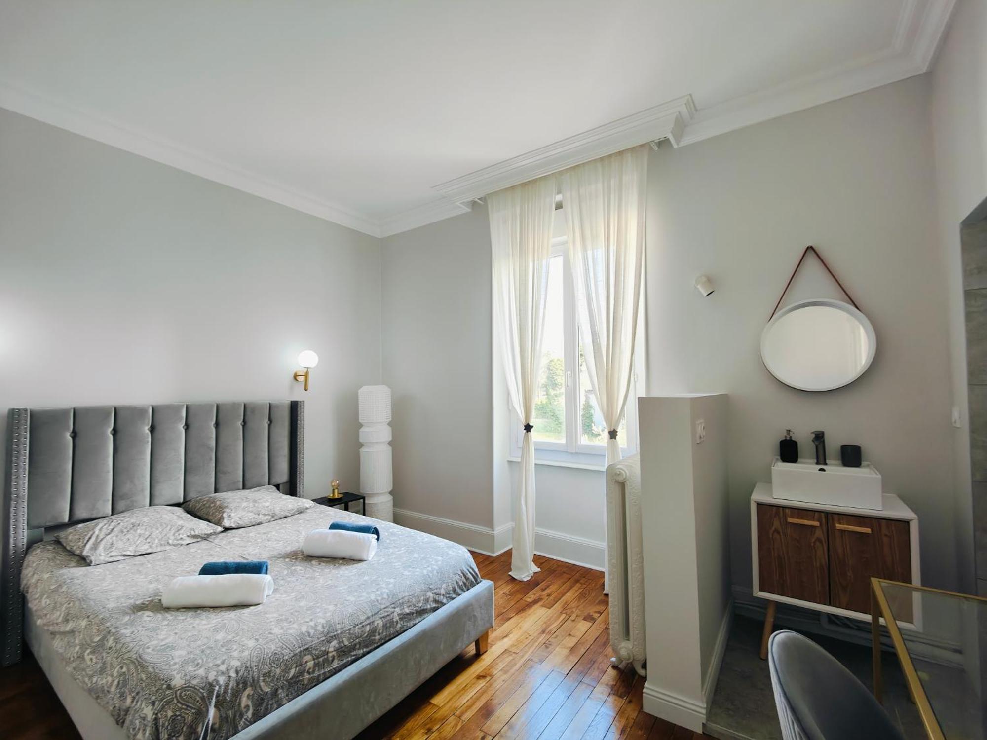 Self-Checkin Town House - Rooms To Rent In A Beautiful Modern Town House - Not A Hotel - Location De Chambres Avec Arrivee En Autonomie - Extra Fee For Sheets And Towels - Private Parking - Check Your Plateform Inbox And Follow Check-In Instructions Saint-Romain-en-Gal Eksteriør billede